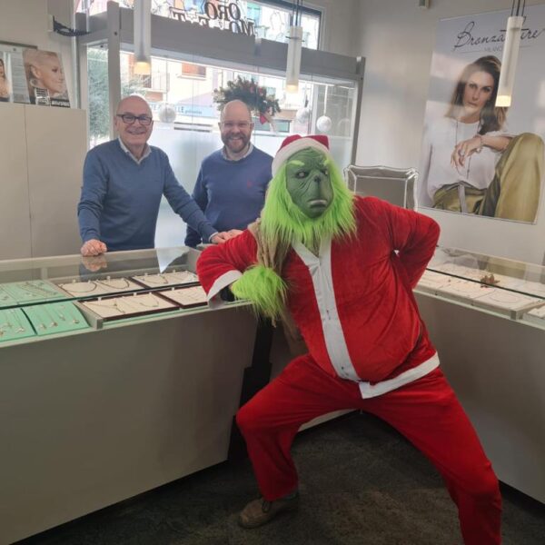 IL GRINCH A BOVOLONE (2)